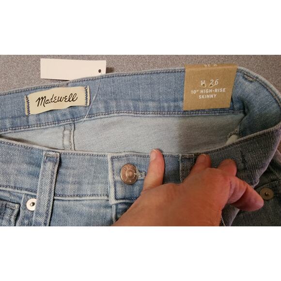 Madewell 10" High-Rise Skinny Jeans in Longton Wash W26 - Picture 6 of 7